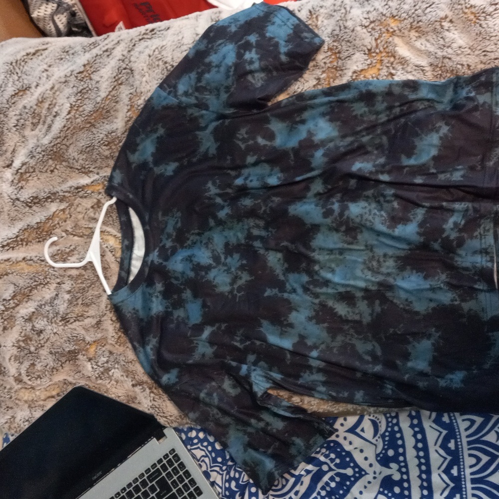 SHEIN black and blue tie dye t-shirt